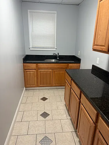 6 Rhodes Ave #1 Photo 1