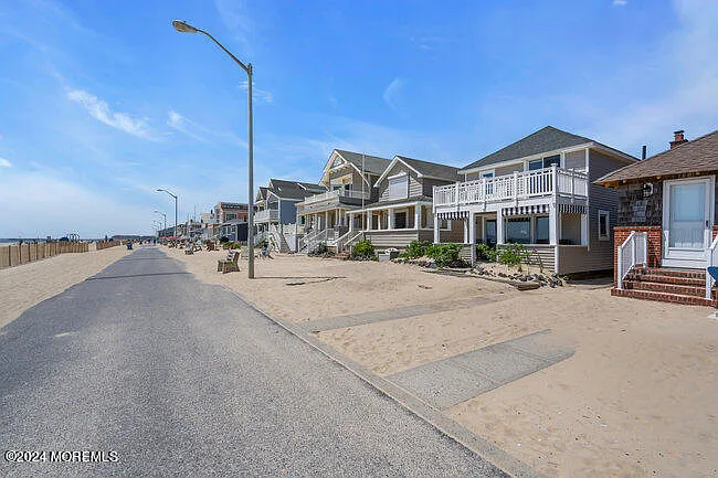 157 Beachfront Front — Photo 45