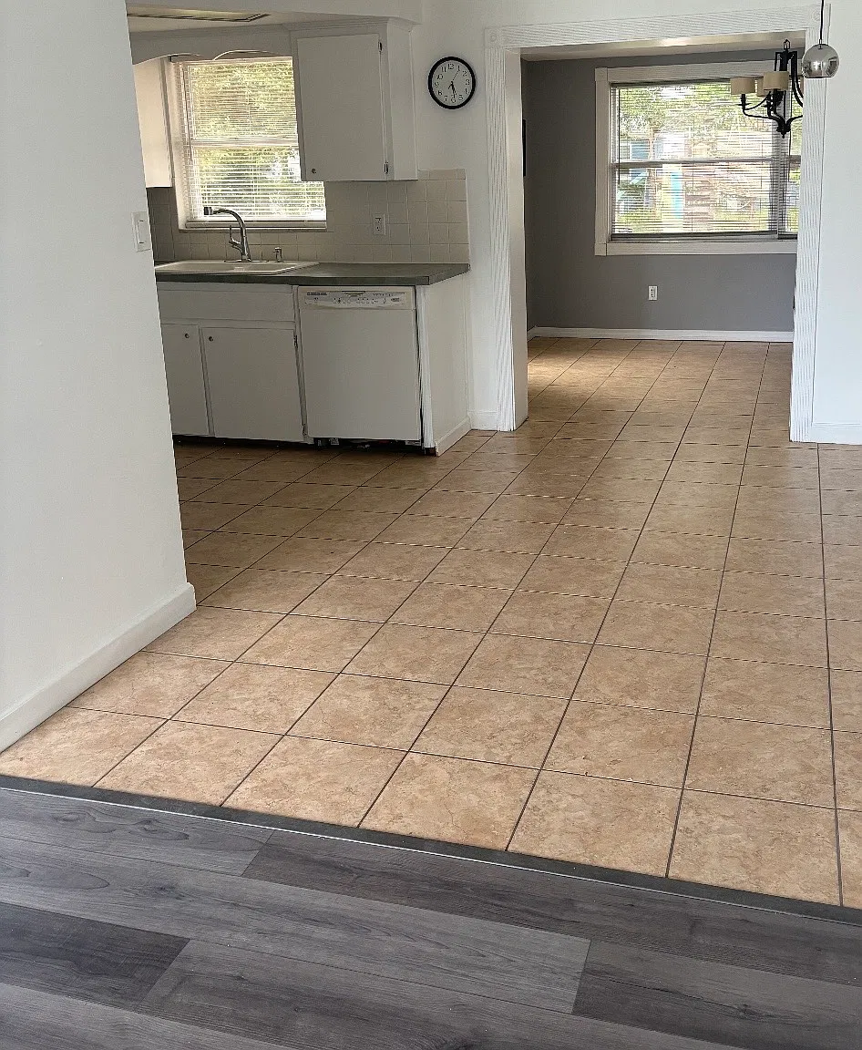 3 bed, 1300 sqft, $1,475 — Photo 1
