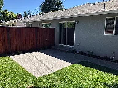 3rd image of 1129 Sanchez Way