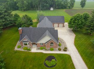 333 W Hunt Rd, Rushville, IN 46173
