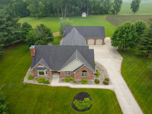 333 W Hunt Rd, Rushville, IN 46173