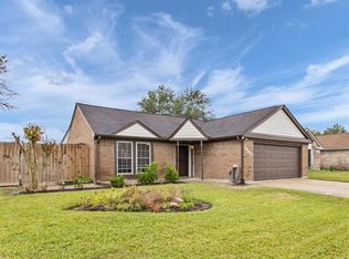 9902 Brookview Dr, La Porte, TX 77571