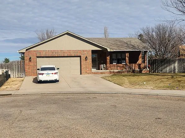 2928 Patty Pl, Garden City, KS 67846