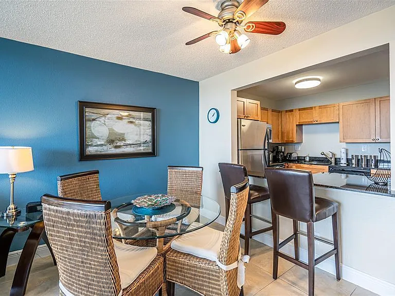 1830 Embassy Dr #409 — Photo 4