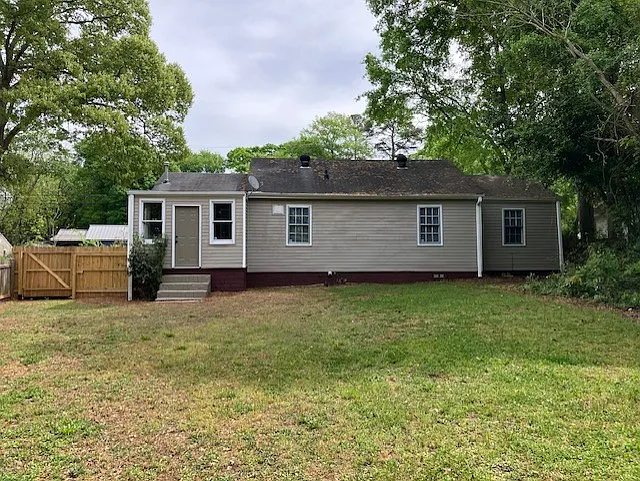 330 Clover St — Photo 19