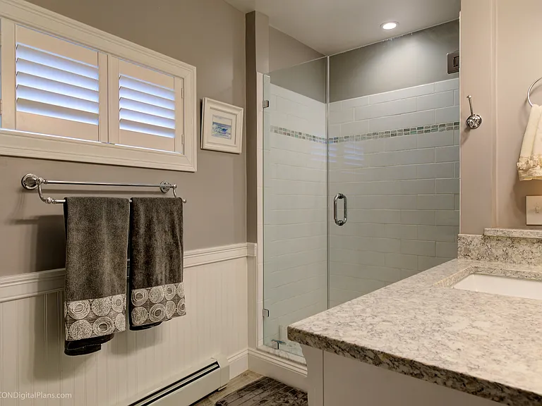 7 Dean Ave — Photo 14