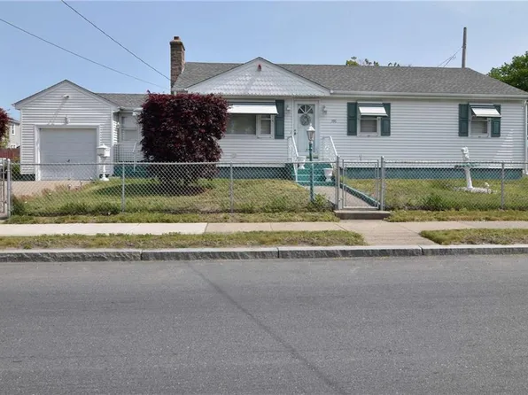 396 Grosvenor Ave, East Providence, RI 02914