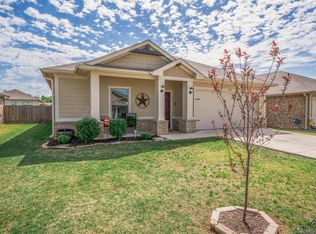 408 Claire Ln, Longview, TX 75605