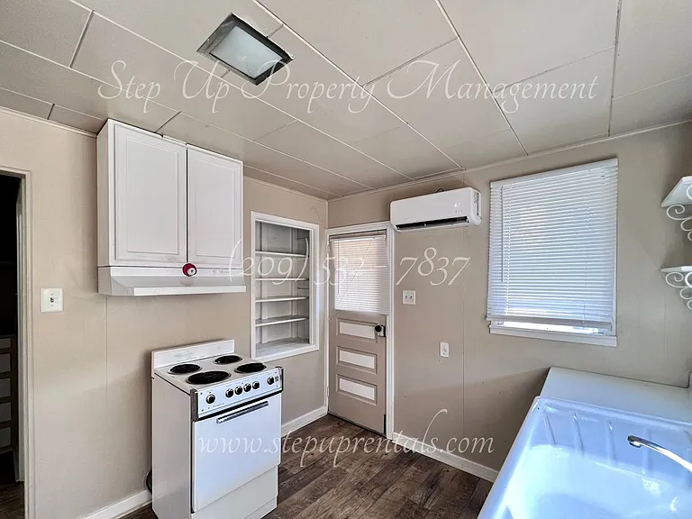 57 S Norlin St — Photo 7