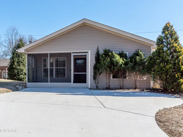 856 Gilbert St, Alcoa, TN 37701