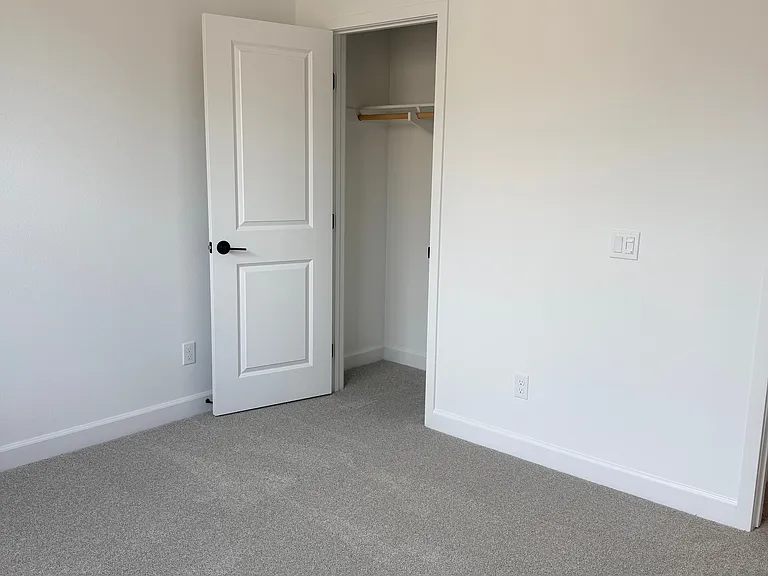 2713 Faye Dr — Photo 16