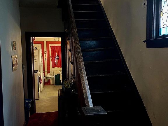 4th image of 206 Park Ave