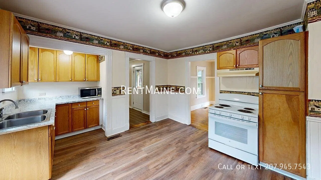 3 bed, 1.5 bath, 1700 sqft, $1,650 — Photo 2