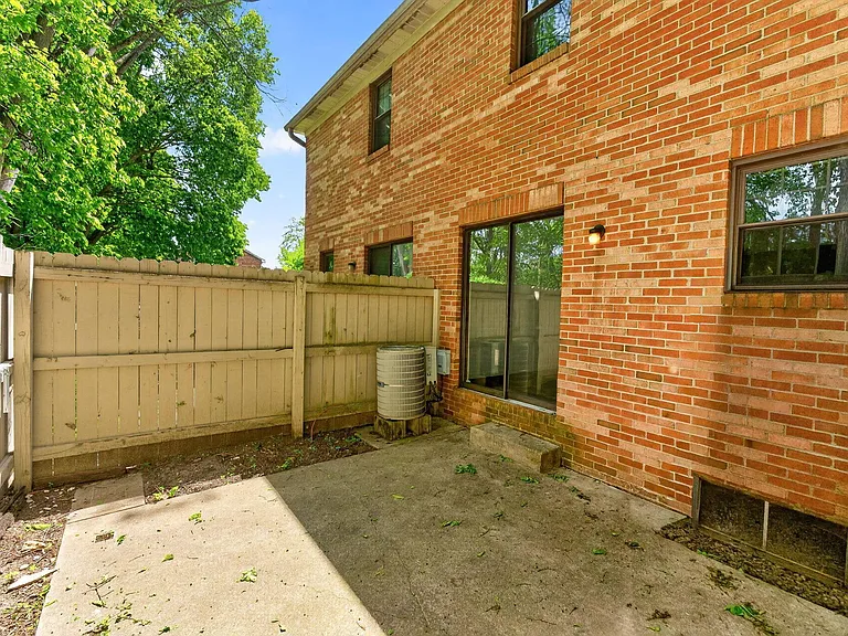6462 Brookedge Ct — Photo 41