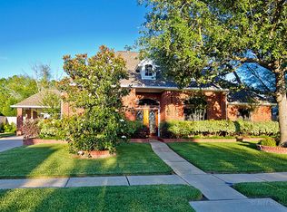 2611 Sarasota Dr, Friendswood, TX 77546