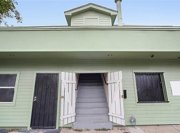 3rd image of 2605 Danneel St