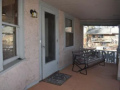 2 bed, 1250 sqft, $1,990 — Photo 2