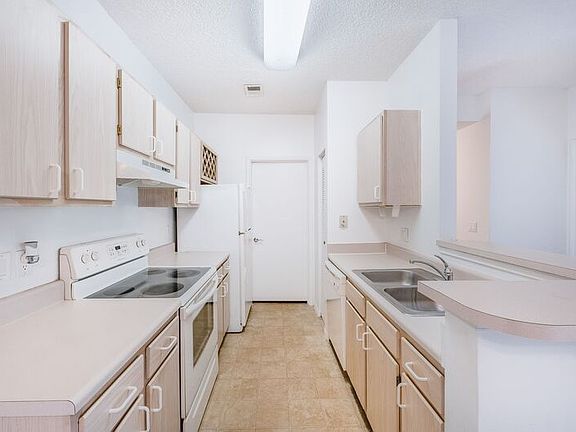 5th image of 2504 Grassy Point Dr Unit 302