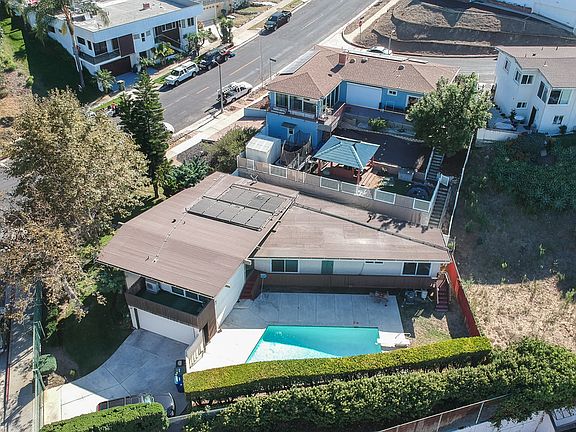 5th image of 3901 Don Felipe Dr
