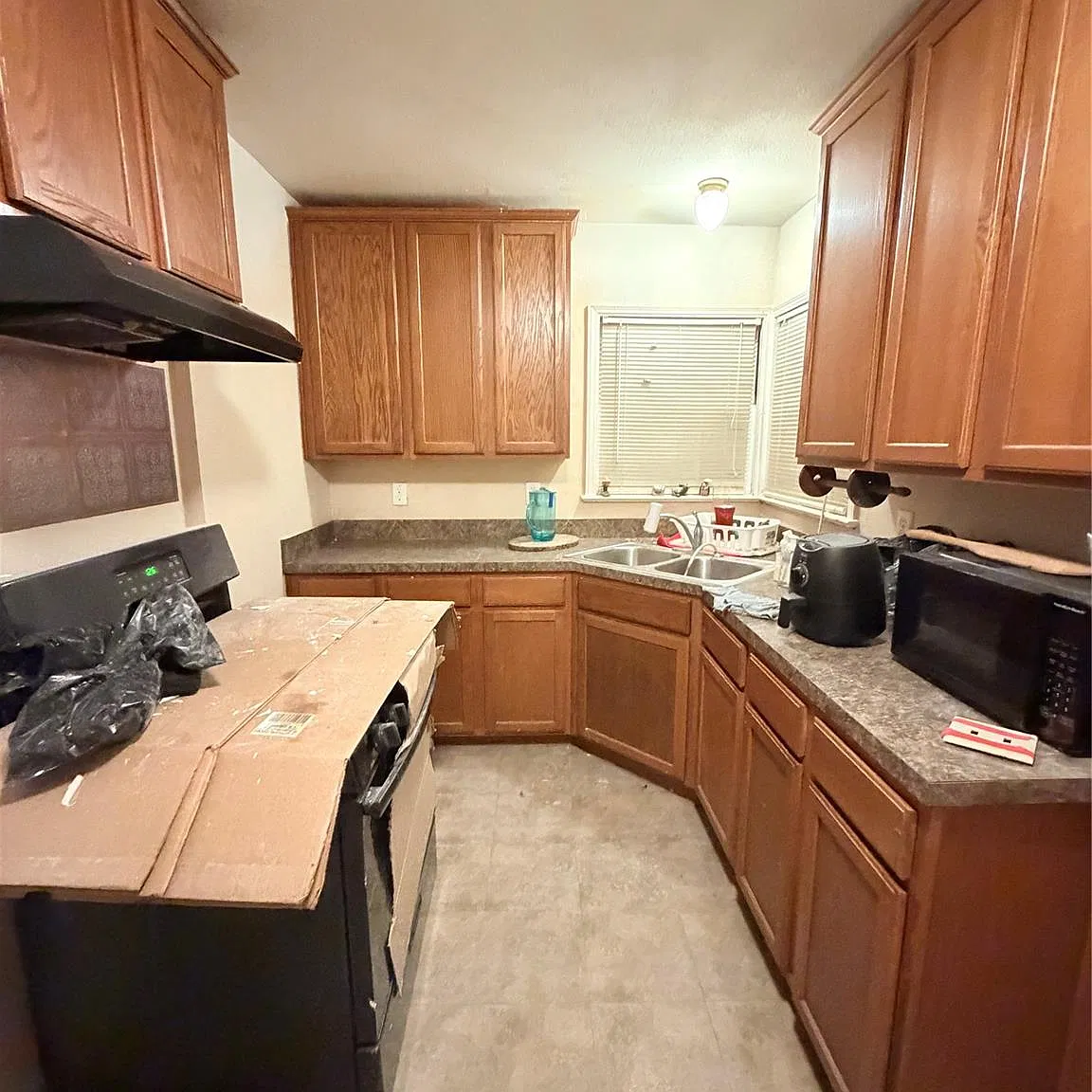 2 bed, 1.0 bath, 954 sqft, $980 — Photo 1