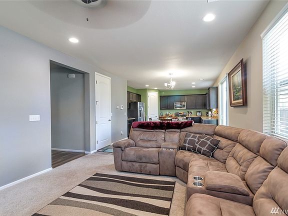 4th image of 1503 Hardtke Ave NE