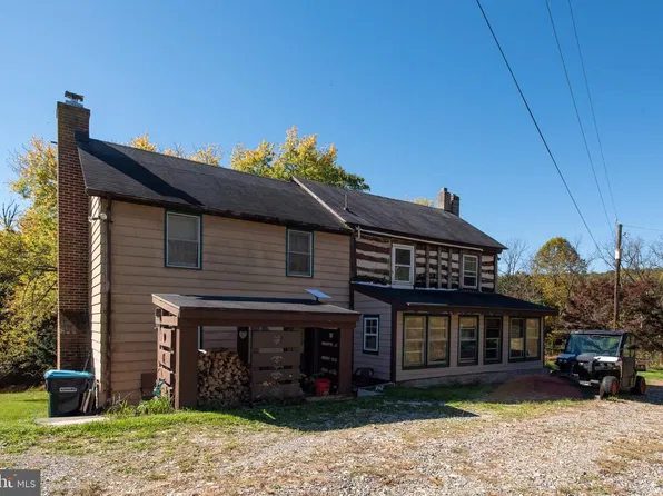 7046 Blue Hill Rd, Glenville, PA 17329