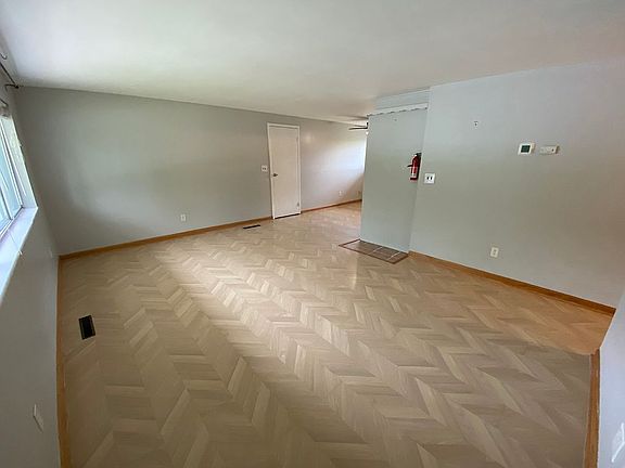 5th image of 2158 Lehigh Pl