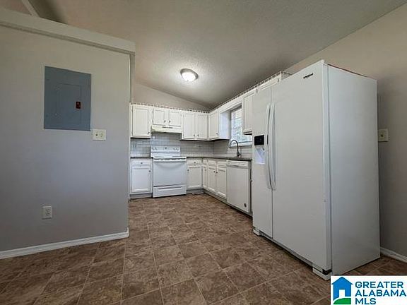 5th image of 9 Polaris Cir