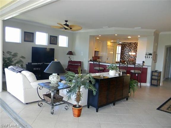 4th image of 730 Waterford Dr Unit 404