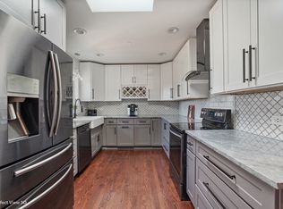 524 W Division St, Itasca, IL 60143