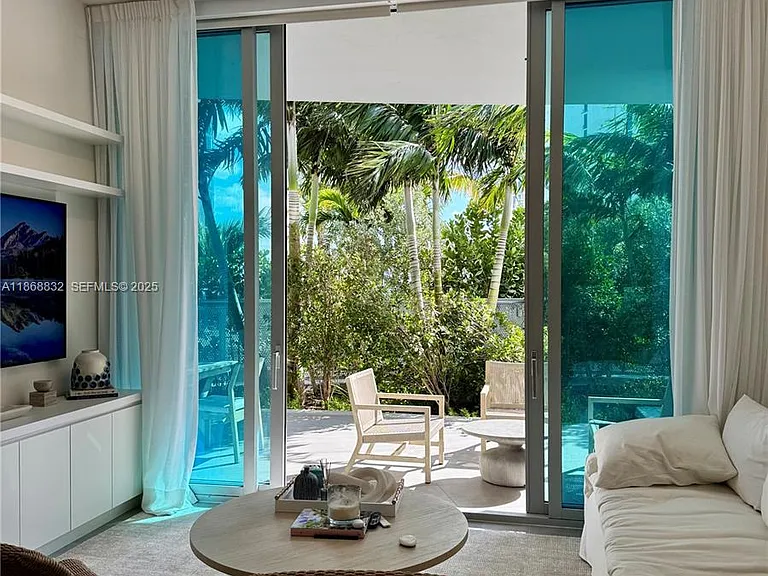 17550 Collins Ave #402 — Photo 8