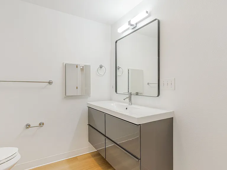 Kearney Court Apartments — Photo 21