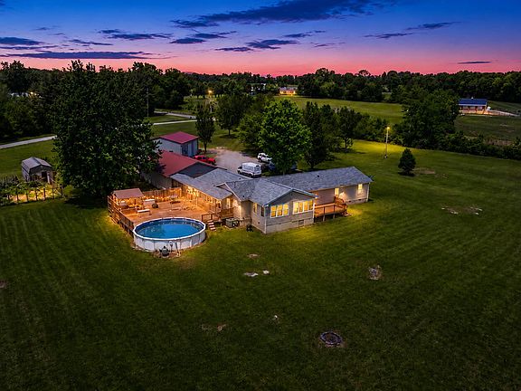 3rd image of 379 Turner Rd