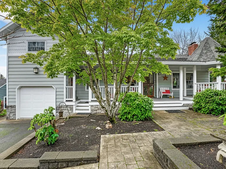 4821 SW 31st Dr — Photo 36