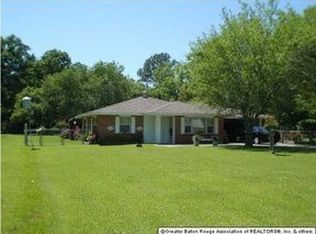 1375 Green Oak Dr, Baton Rouge, LA 70815