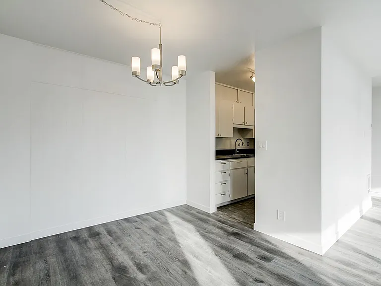 2035 43rd Ave E — Photo 13