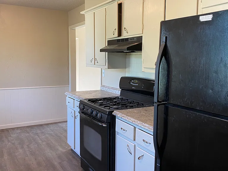 4808 Sunset Ter — Photo 7