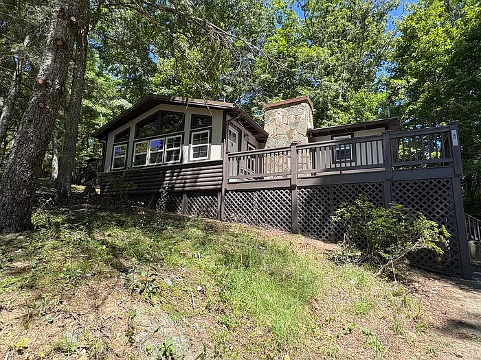 40 Pelohi Cove Dr