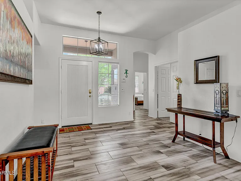 2727 S Drexel — Photo 3