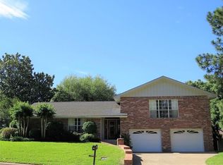 810 Shelby Ln, Athens, TX 75751