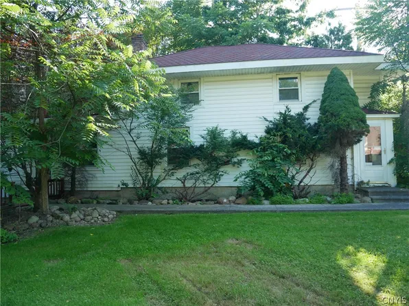 244 S Main St, Oriskany Falls, NY 13425