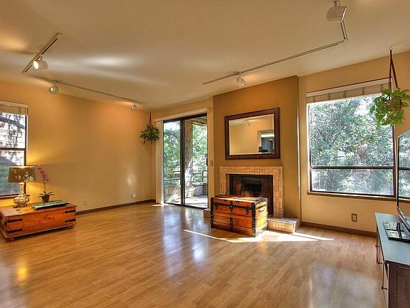 2nd image of 10900 Lucky Oak Ct