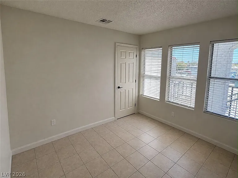 5354 E Lake Mead Blvd #B — Photo 7