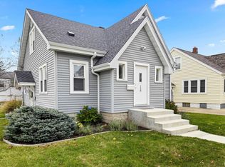 128 N 5th Ave, Morton, IL 61550