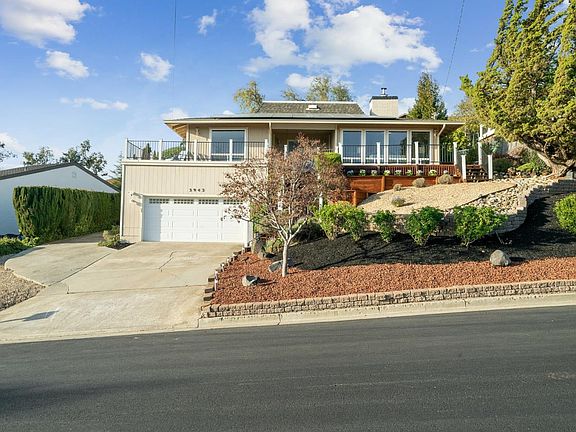 2nd image of 3943 Mylinda Dr