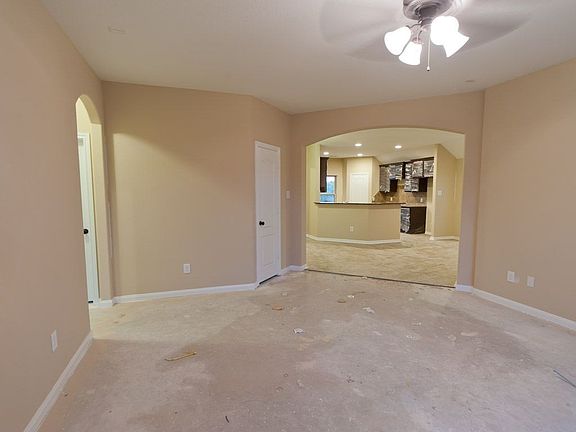 4th image of 221 Lighthouse Bay Ln