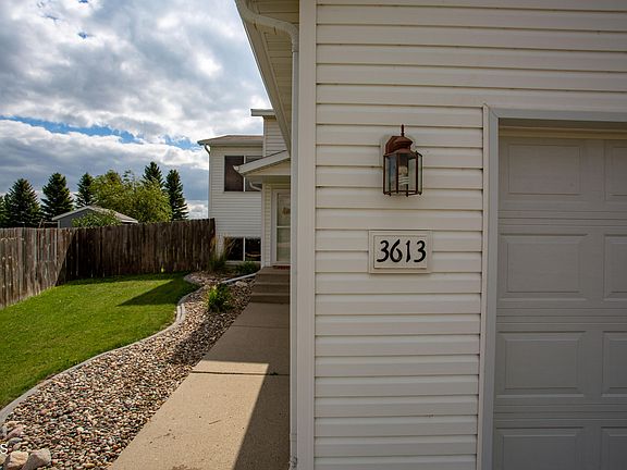 3rd image of 3613 Lewis Rd NW