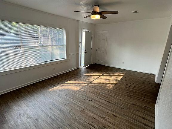 3rd image of 1837 Westover St