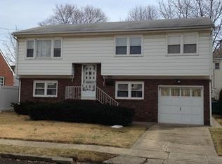 678 Lee St, Perth Amboy, NJ 08861